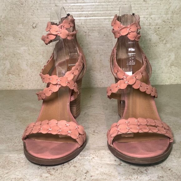 Lucky Brand Shoes - Lucky Brand Lameer Pink Scallop Strappy Block Heel Sandals Fairy Cottage Comfort